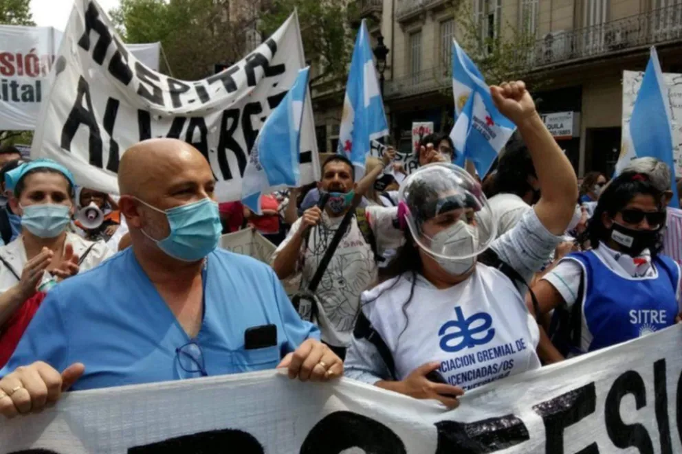 Murió un médico mientras participaba de una protesta