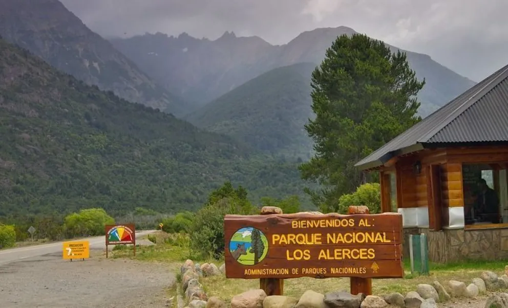 Usurparon una seccional de guardaparques en Los Alerces