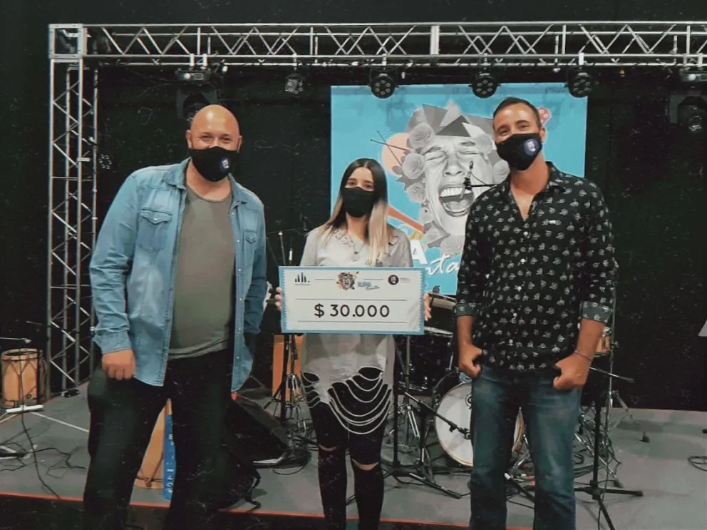 Daiana Martin Urban ganó el certamen IUPA Canta