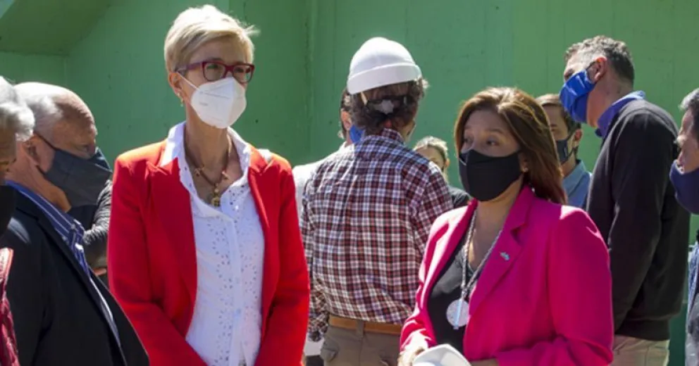 Carreras y Larraburu concordaron en que las PASO significan “una encuesta cara”
