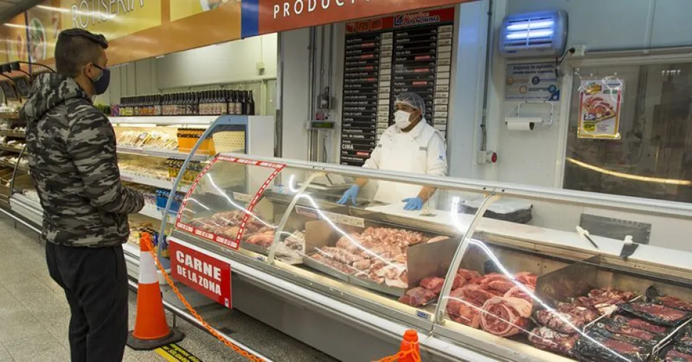 Los domingos también se puede ir a comprar a La Anónima