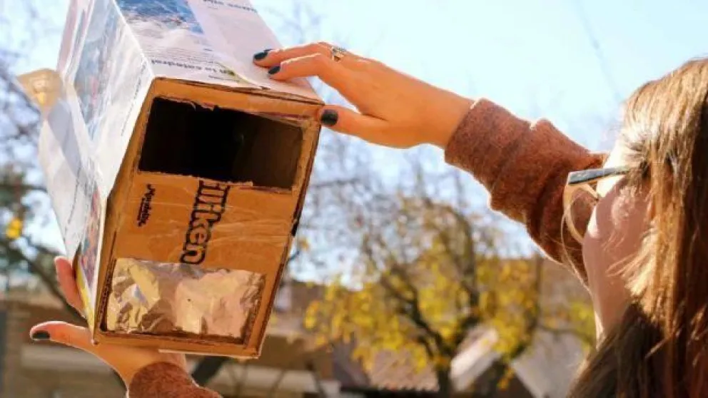 Cómo hacer una caja oscura casera para poder disfrutar el eclipse