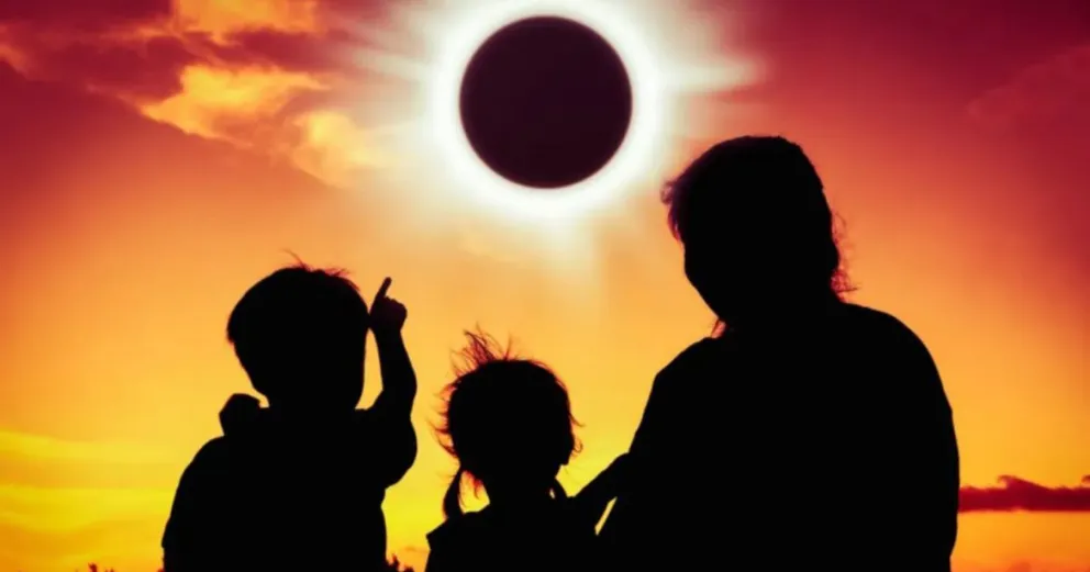Astrología: eclipse total de Sol y Luna nueva en Sagitario