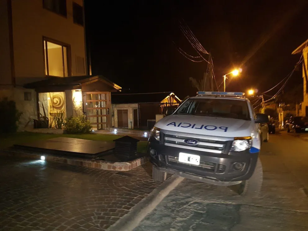 Peleó, cayó al piso y sufrió traumatismo de cráneo