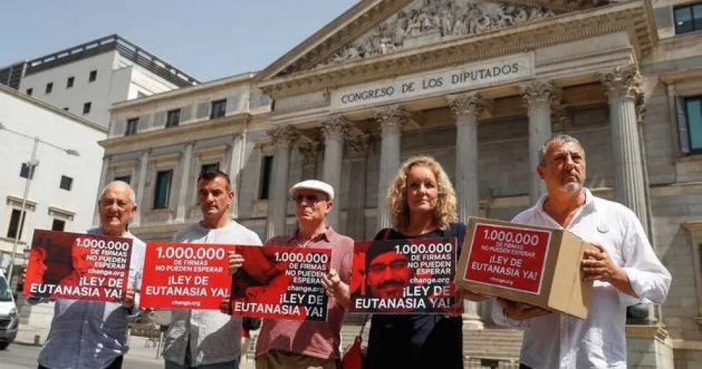 España aprobó la Ley de Eutanasia