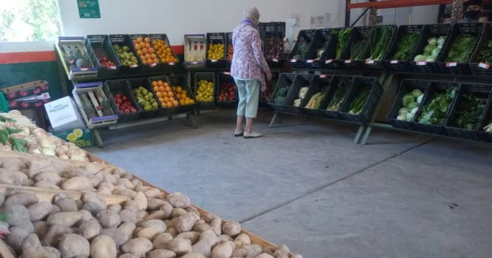 Ya están disponibles los formularios para comprar los chivos y corderos en el Mercado Comunitario