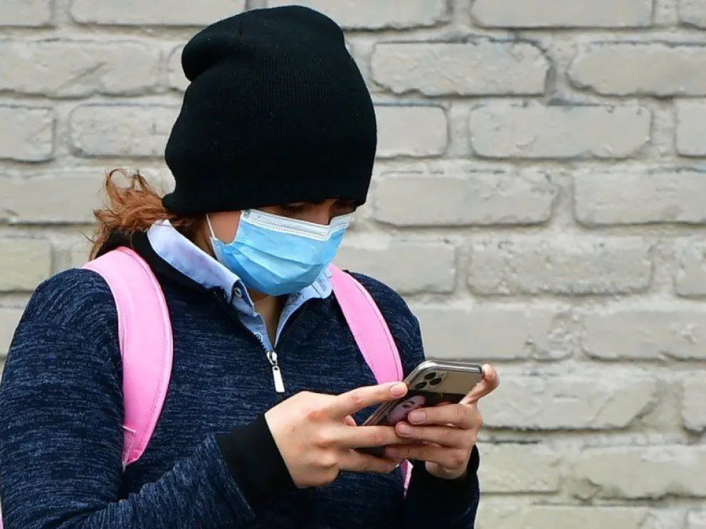Todas las empresas deberán garantizar un plan de telefonía, internet y tv de bajo costo