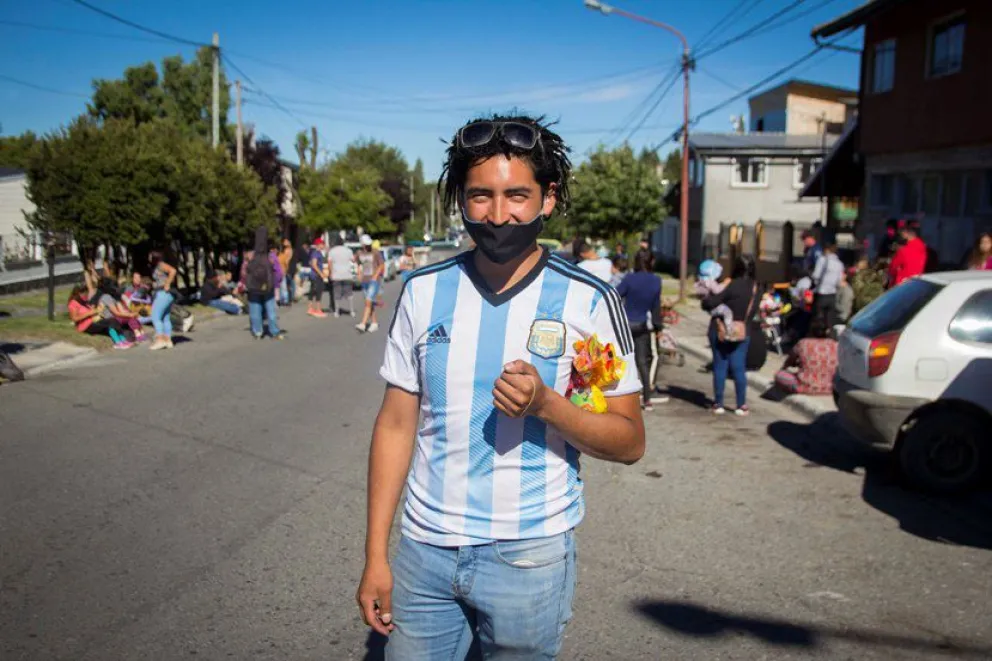 Lucas Burgos le da una mano a Papá Noel