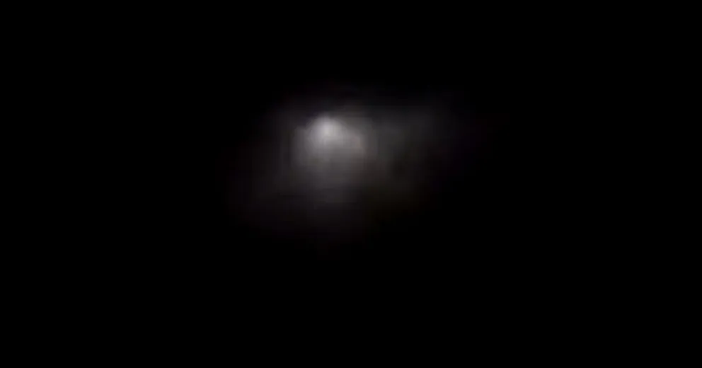 Grabaron un OVNI sobrevolando Roca y la Región Sur