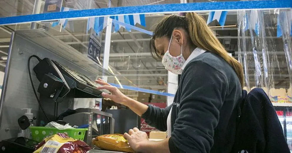 Empleados de comercio trabajarán hasta las 16 horas