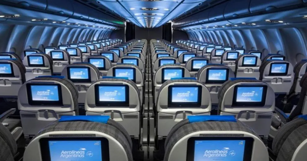 La difícil tarea de reprogramar o cancelar un vuelo con Aerolíneas Argentinas