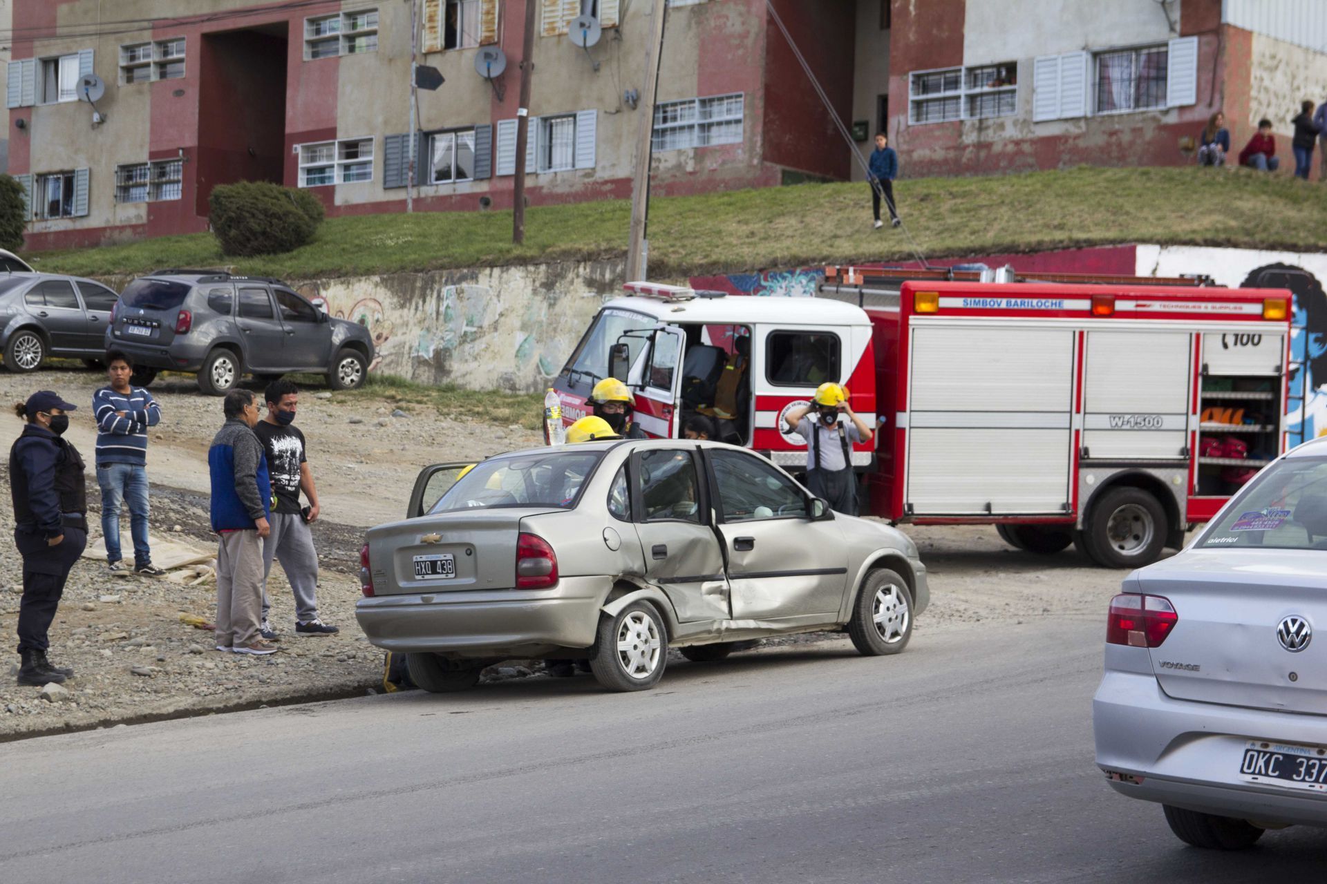 Una Persona Herida Tras La Colisión Entre Un Auto Y Una Camioneta Una Persona Herida Tras La Colisión Entre Un Auto Y Una Camioneta