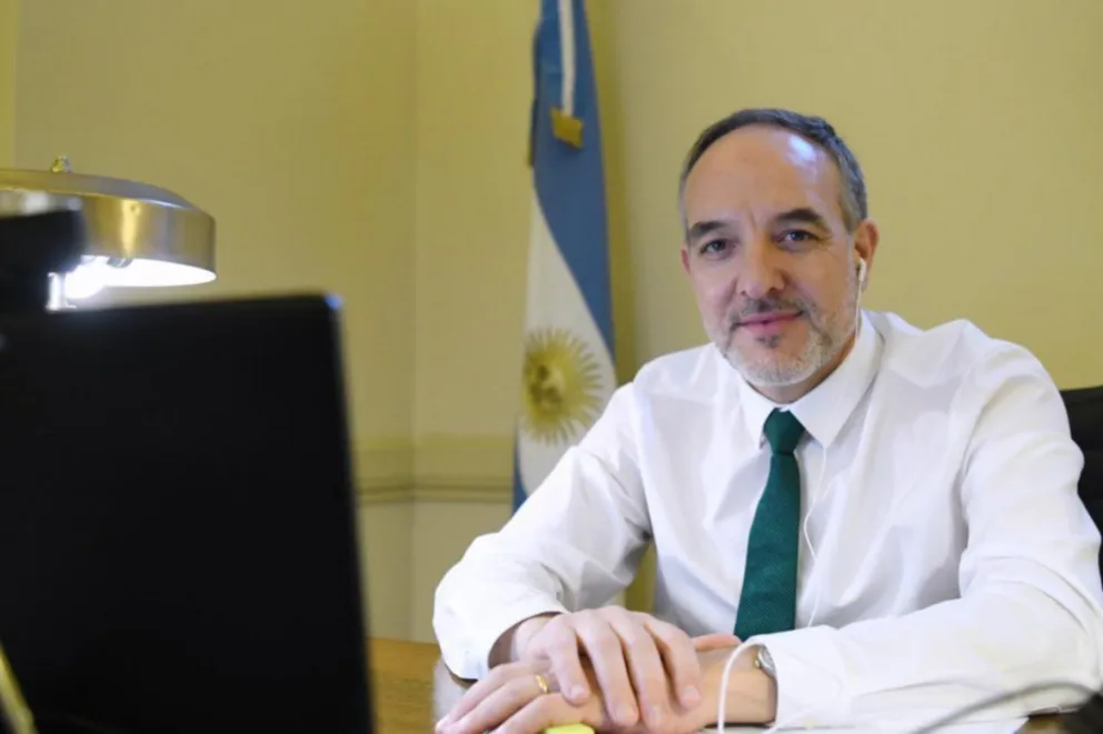 Doñate recordó a una periodista barilochense y votó por "el derecho a decidir"