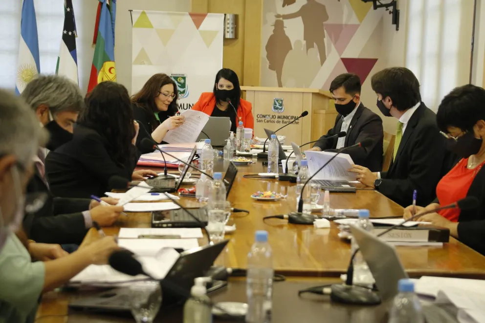 Enrique Mogensen: "Se ha vulnerado y violado la Carta Orgánica en lo que fue casi un ataque institucional"