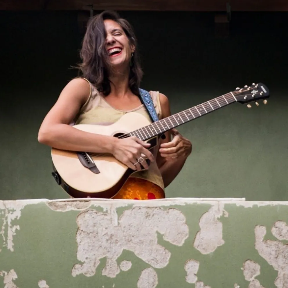 Ella Schroeder ya tiene álbum solista