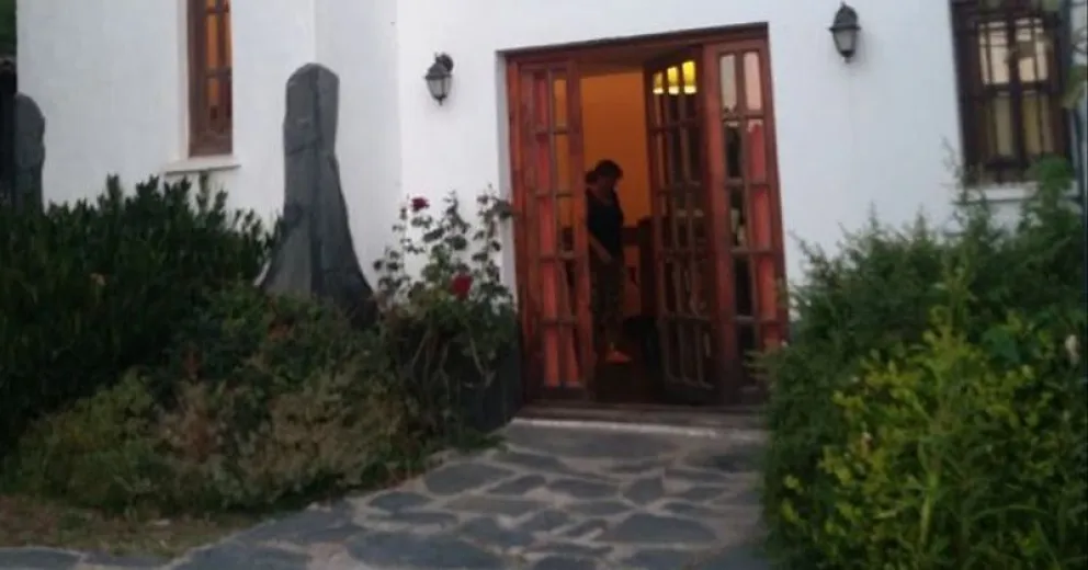 Delincuentes entraron a un complejo de cabañas y se llevaron $200.000