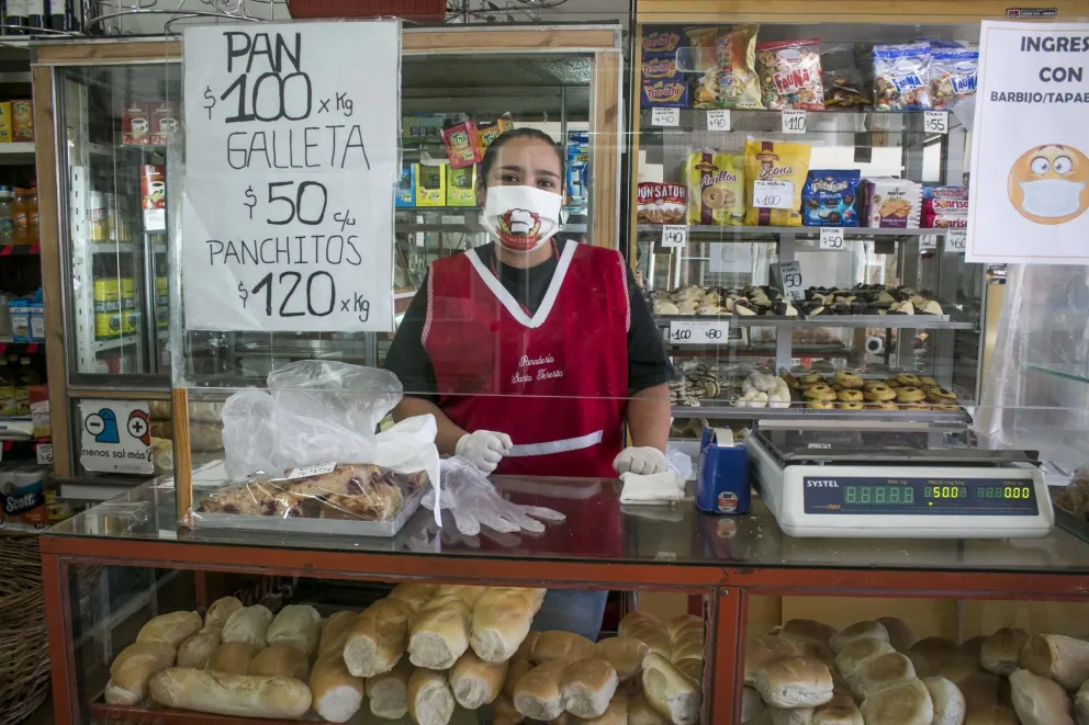 ¿Se puede dejar de usar barbijo después de vacunarse contra el Covid-19?