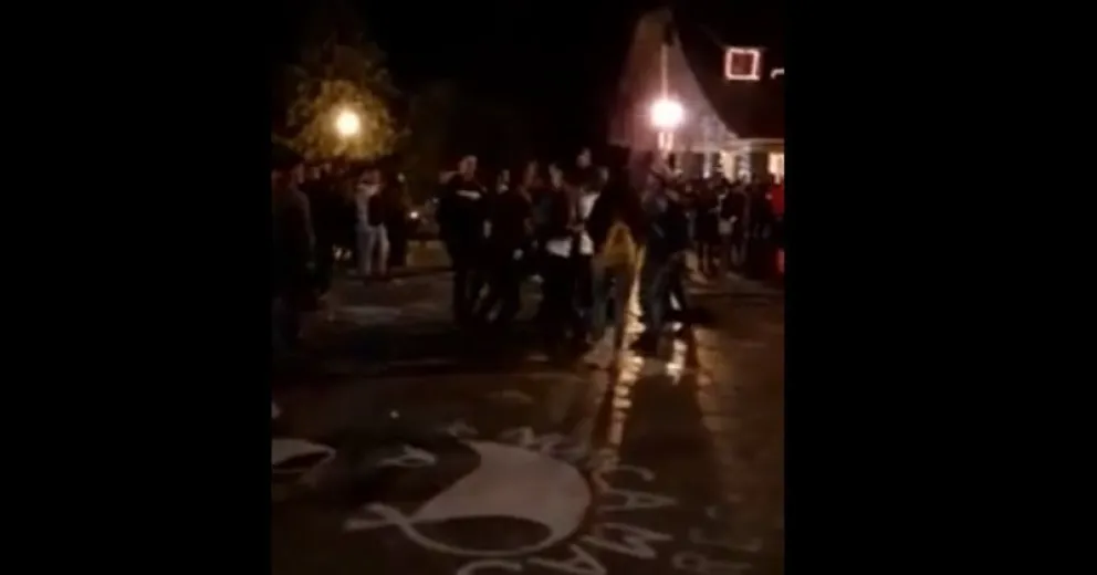 Juntada, alcohol y trompadas en el Centro Cívico