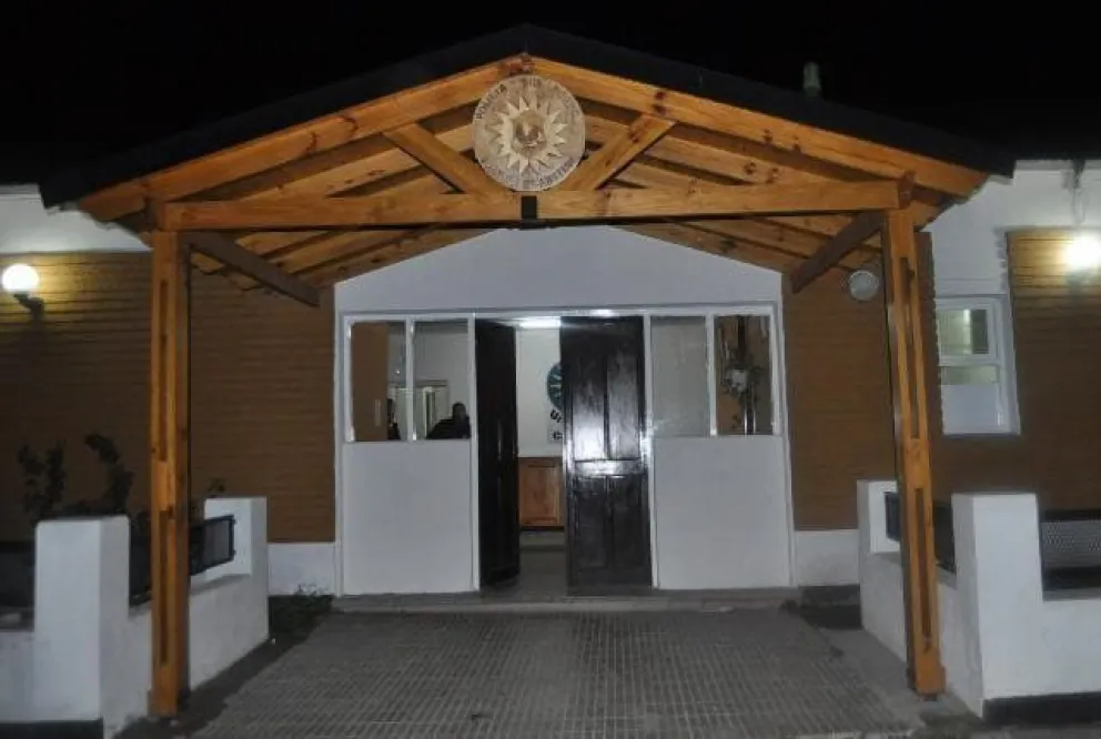 El sargento denunciado por abuso sexual en la Policía será trasladado a Chimpay