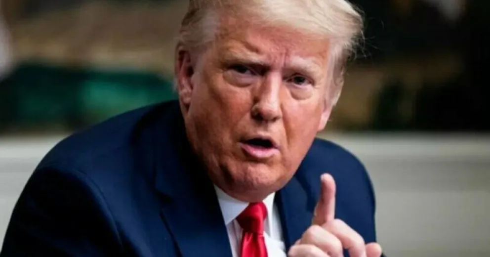 Twitter y Facebook bloquean a Donald Trump luego del asalto al Capitolio