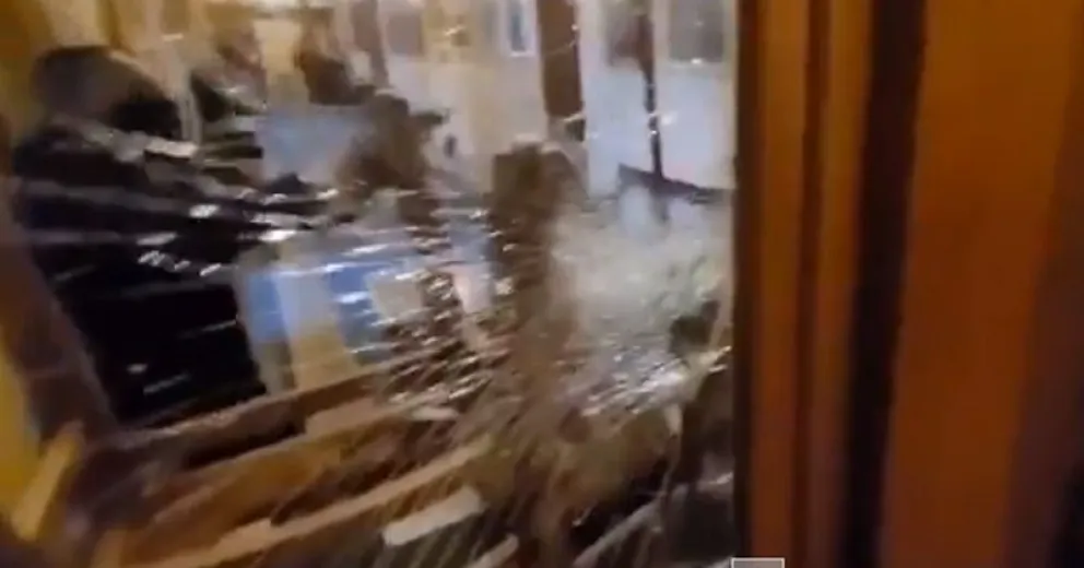 Video del momento en el que le disparan a la veterana de guerra en el Capitolio