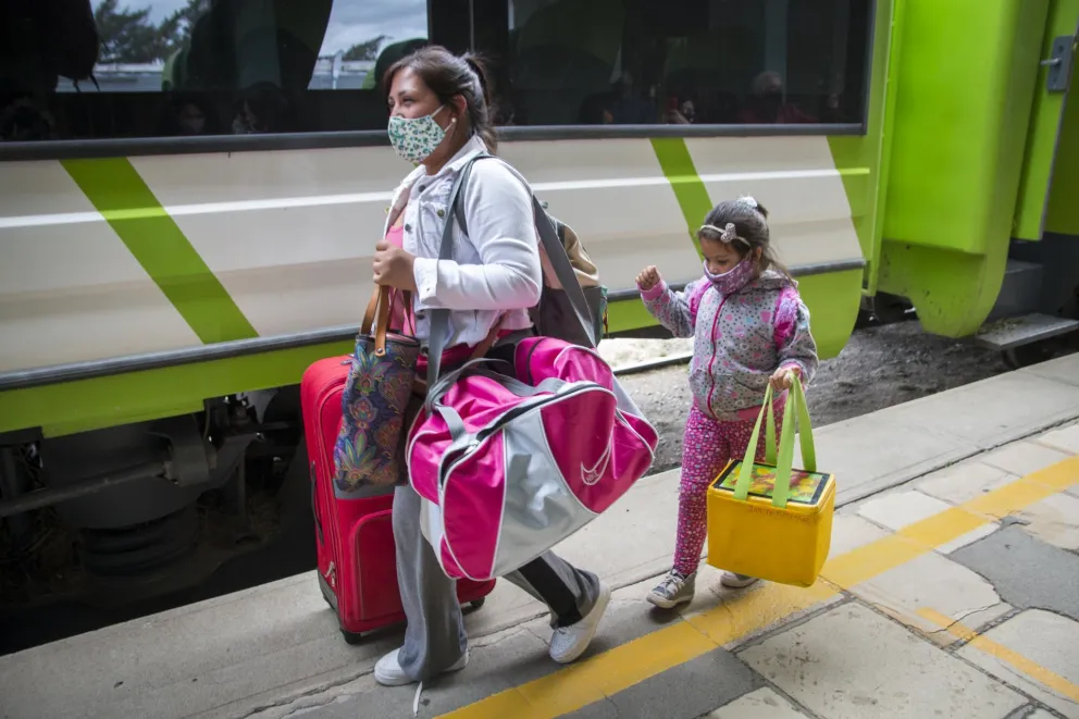 "Nos sentimos muy cuidadas": la primera pasajera que descendió del Tren Patagónico