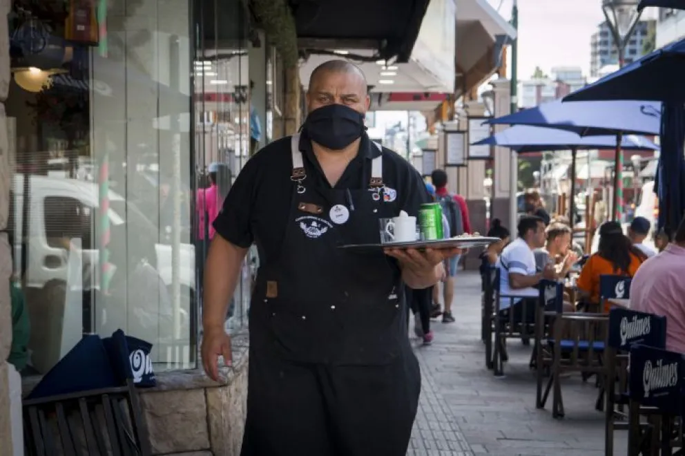 Ampliaron los horarios de locales gastronómicos y los clientes podrán circular hasta las dos de la madrugada