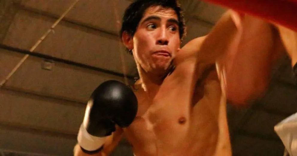 Saúl Huenchul piensa en la pelea que viene y en combatir por un título