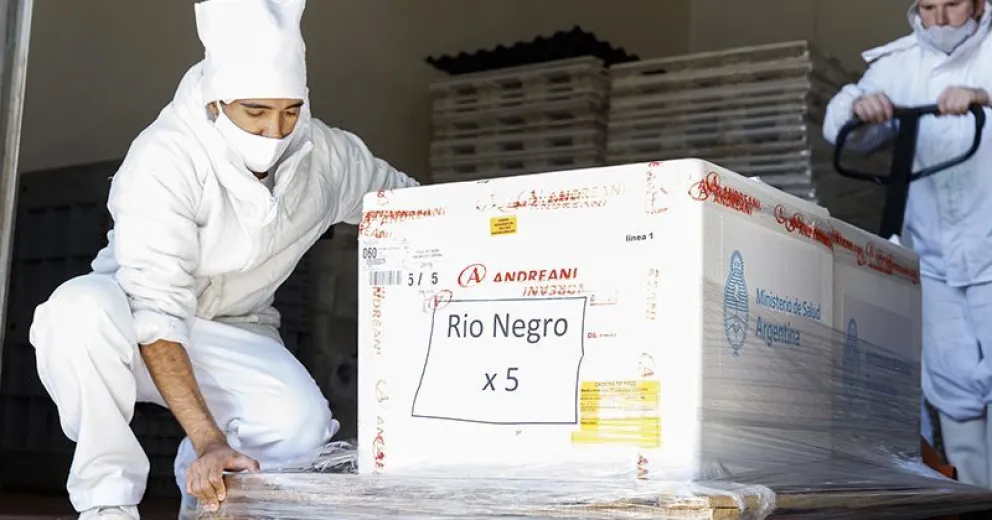 Llegaron las vacunas para aplicar la segunda dosis a personal de Salud