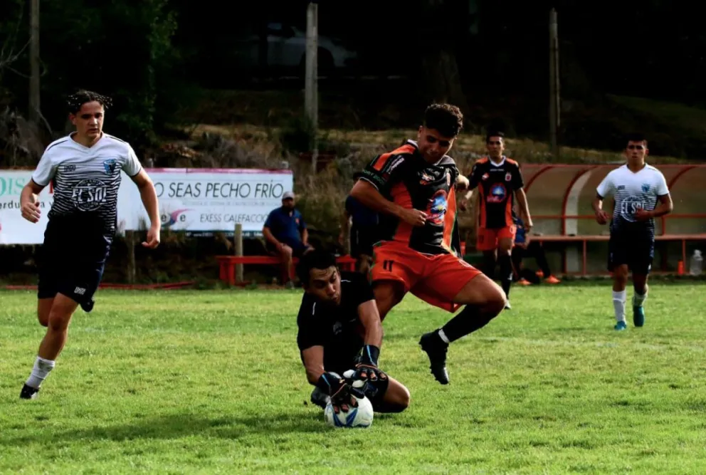 Arco Iris va a la Comarca para defender la punta