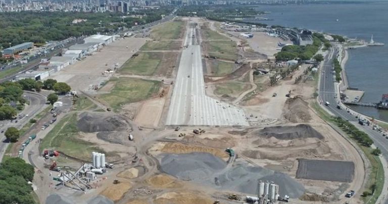 Aeroparque ya tiene pista nueva y estima reabrir el 15 de marzo