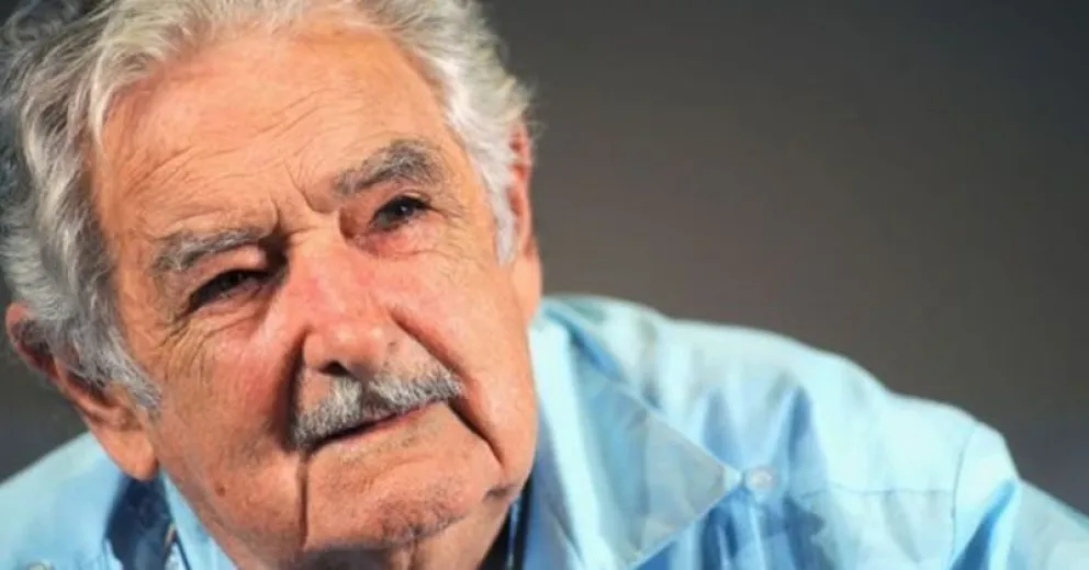 Estado argentino condecoró a Pepe Mujica con la Orden del Libertador San Martín
