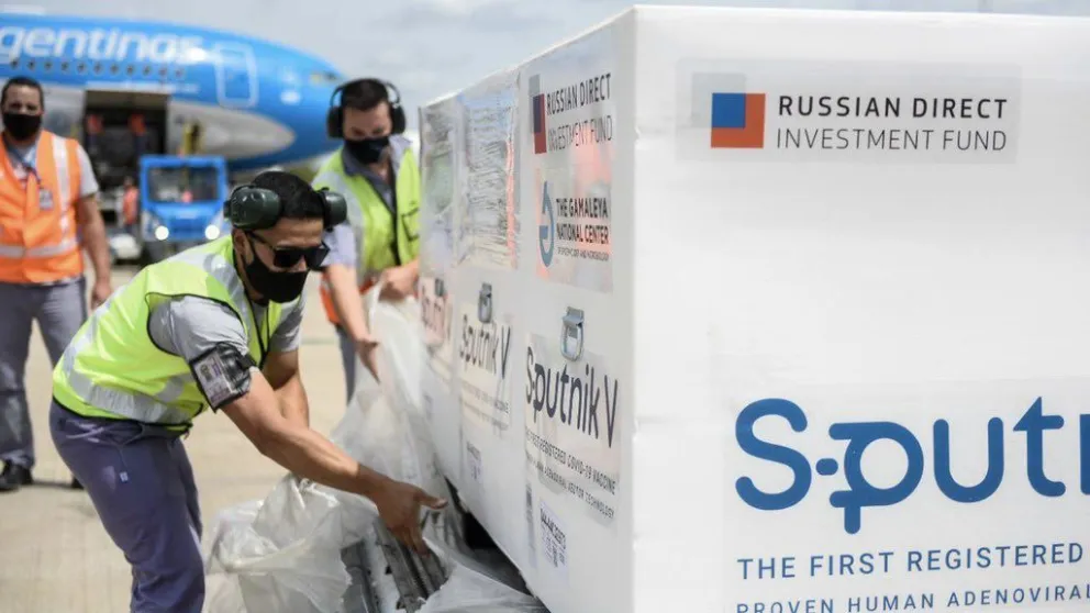 Este mediodía arribará a la Argentina el tercer vuelo con vacunas Sputnik V