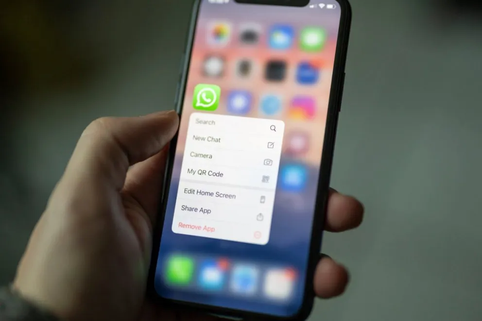 WhatsApp bloqueará definitivamente a quienes no usen la app oficial