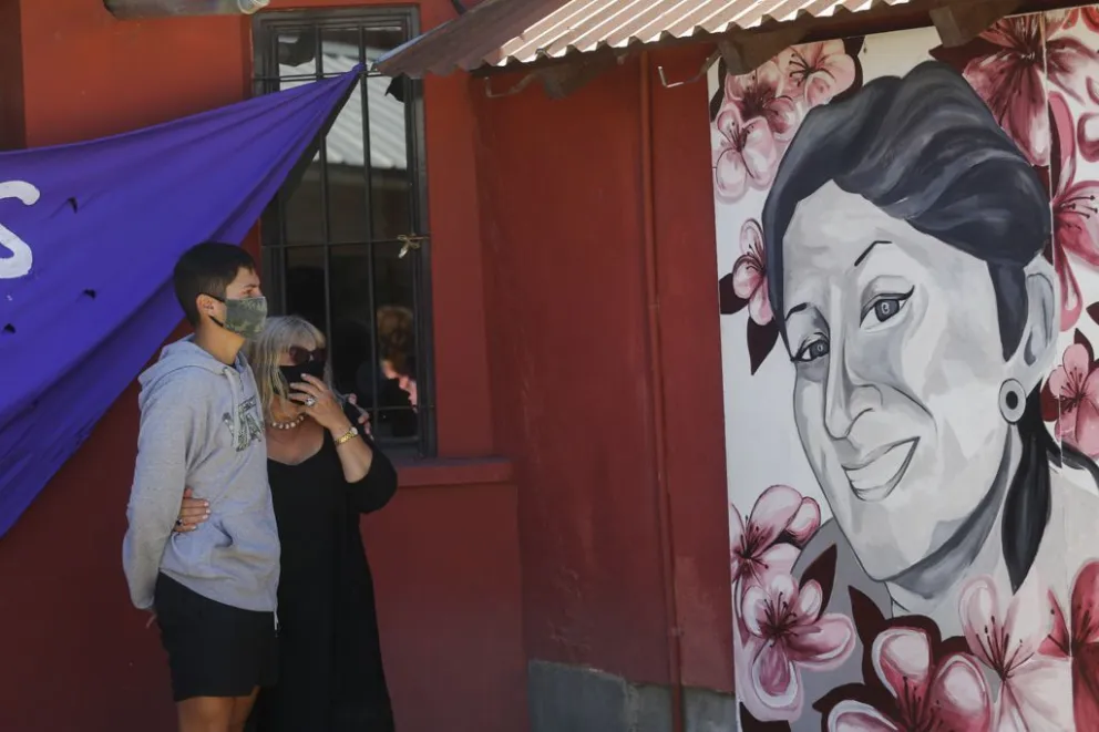 A dos años de su femicidio recordaron a Valeria Coppa con un mural en la UNCo