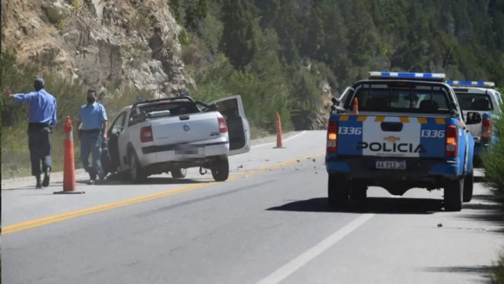 Violento choque frontal en la ruta de Siete Lagos