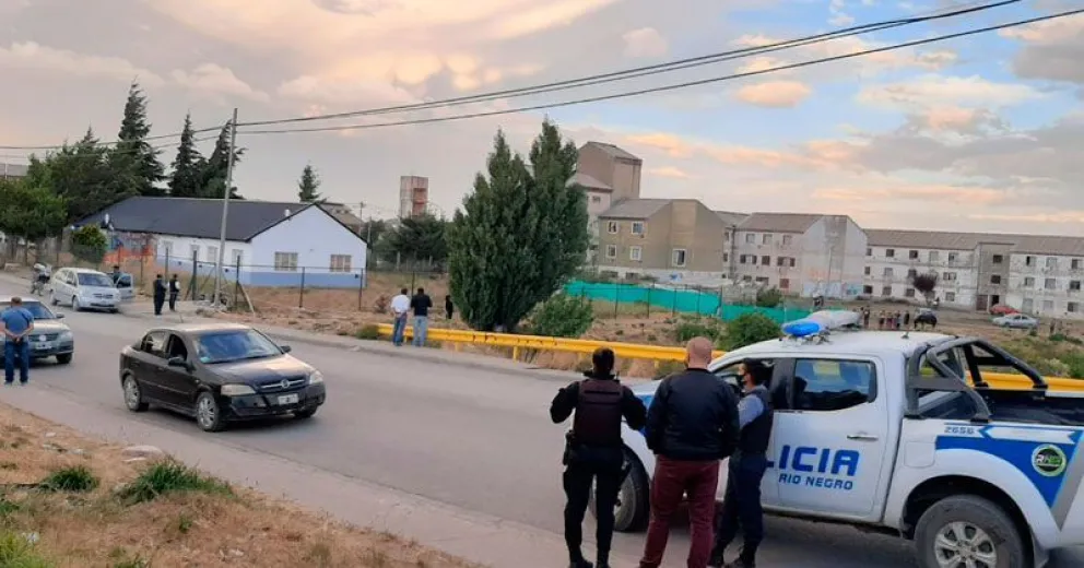 Encontraron una persona sin vida en un descampado de Onelli y Mange