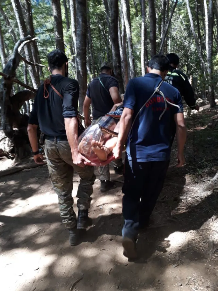 Rescataron a un turista de Buenos Aires que se lesionó en Cajón del Azul