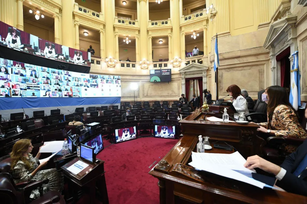 Cristina Kirchner convocó a la primera sesión extraordinaria en el Senado