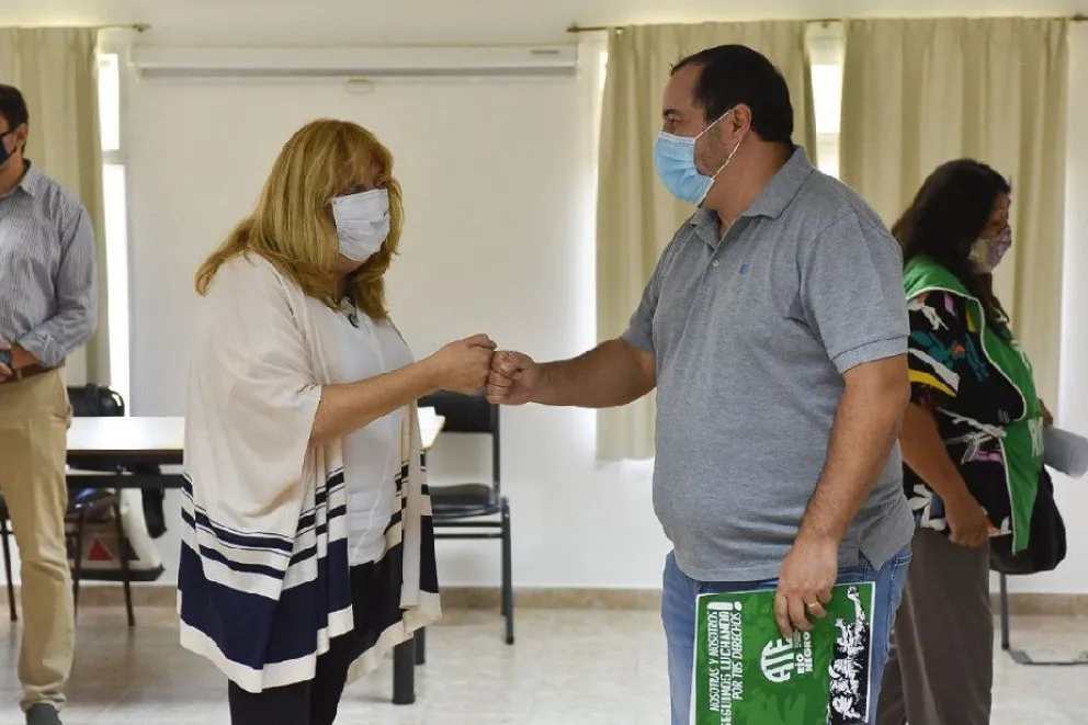 Educación y ATE analizaron el regreso a las escuelas del personal de Servicio de Apoyo