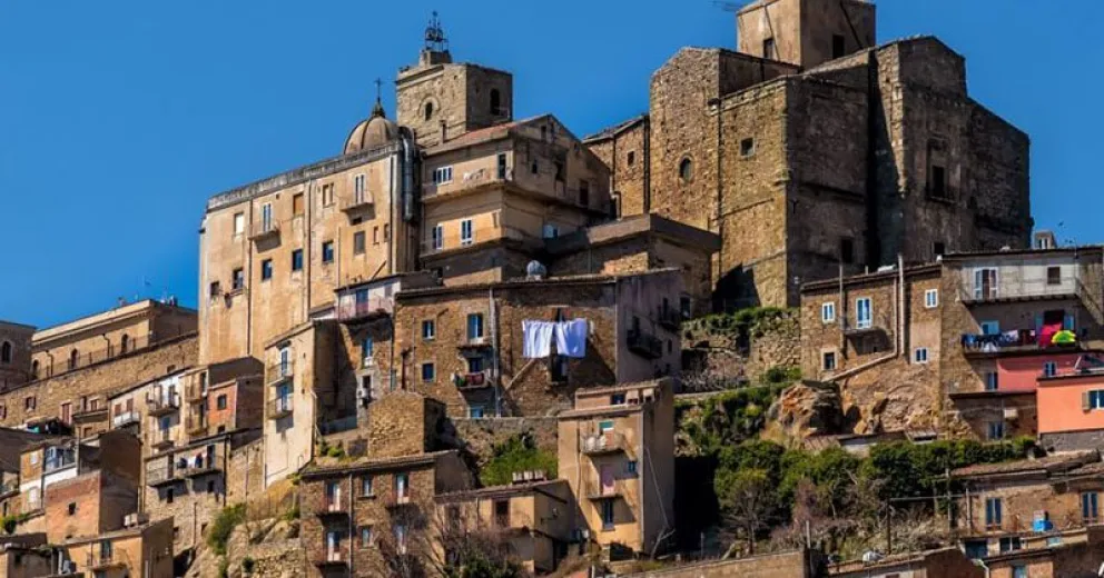 Atención: un pueblo italiano vende casas a un euro