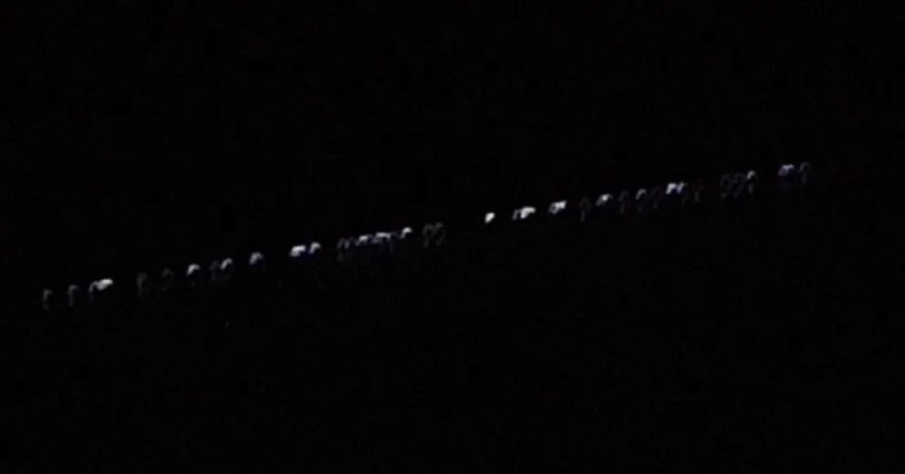 ¿Qué fueron las extrañas luces que se vieron anoche en el cielo de Bariloche?