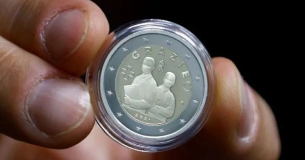 "Grazie": Italia acuña una moneda en agradecimiento al personal de salud