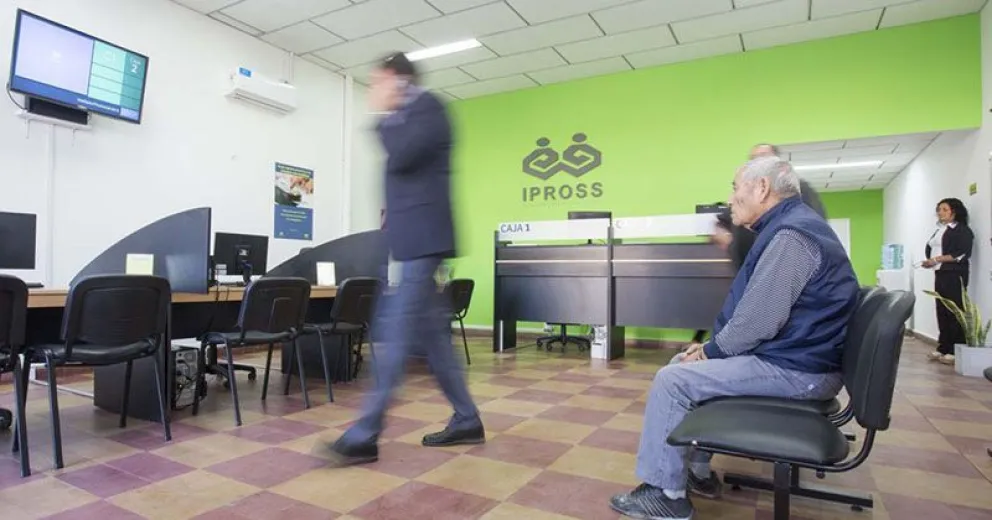 Tironeos al bolsillo de afiliados al Ipross en tratamientos de colon