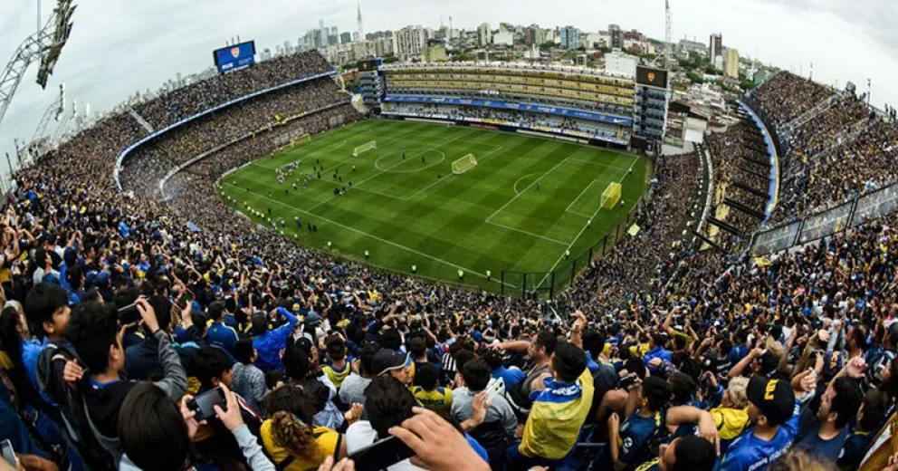 En marzo regresaría el público a los estadios de primera división