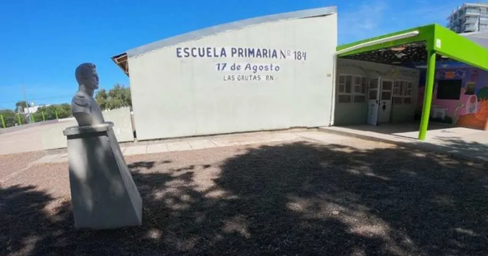 Vergonzoso: docente fue a trabajar sin el alta de Covid y aislaron a todos