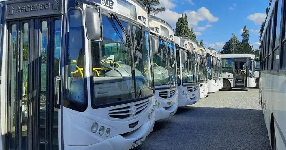 Choferes de Mi Bus amenazan con parar desde las seis de la tarde de hoy