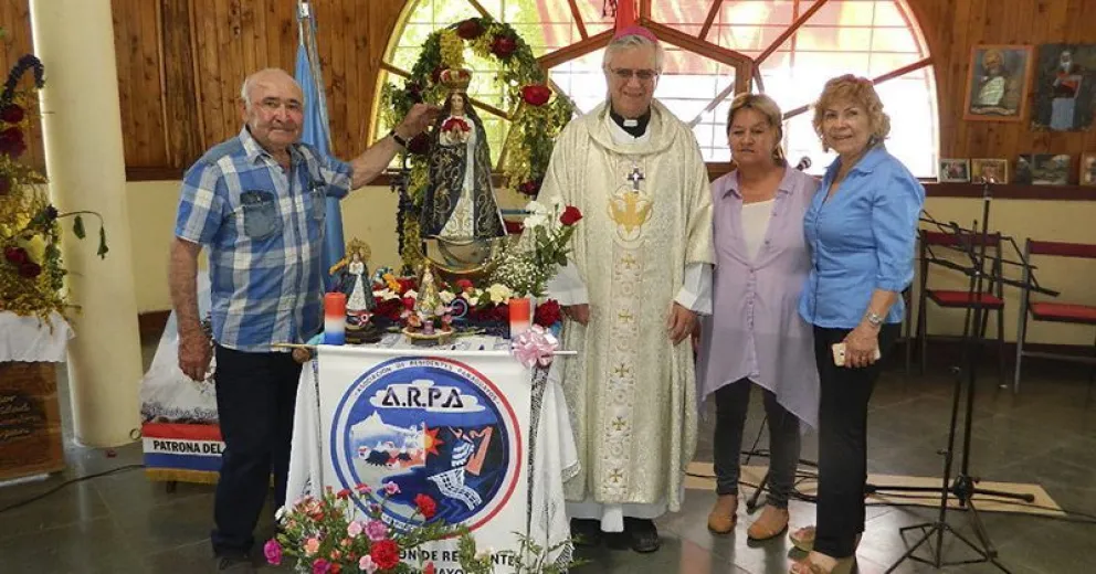 La colectividad paraguaya celebró el Día de la Virgen de Caacupé