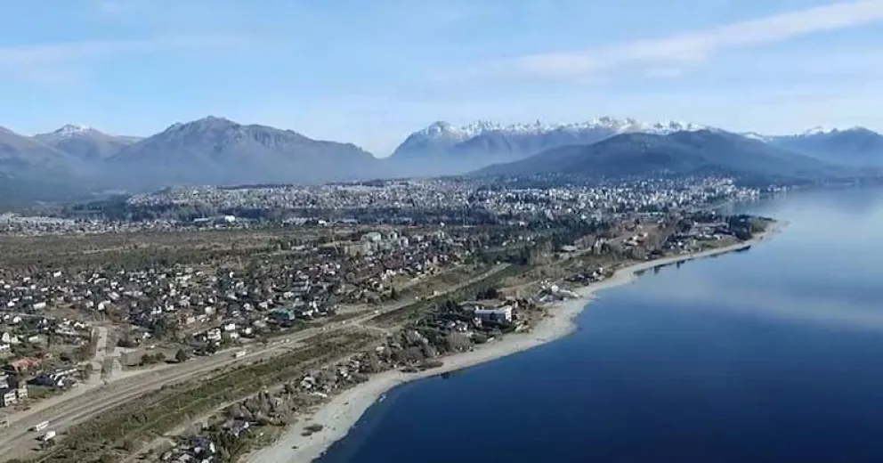 Dina Huapi también aumenta las restricciones