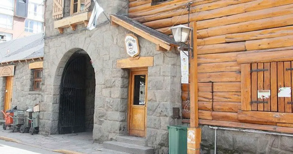 Un efectivo policial fue detenido en confusa causa por drogas